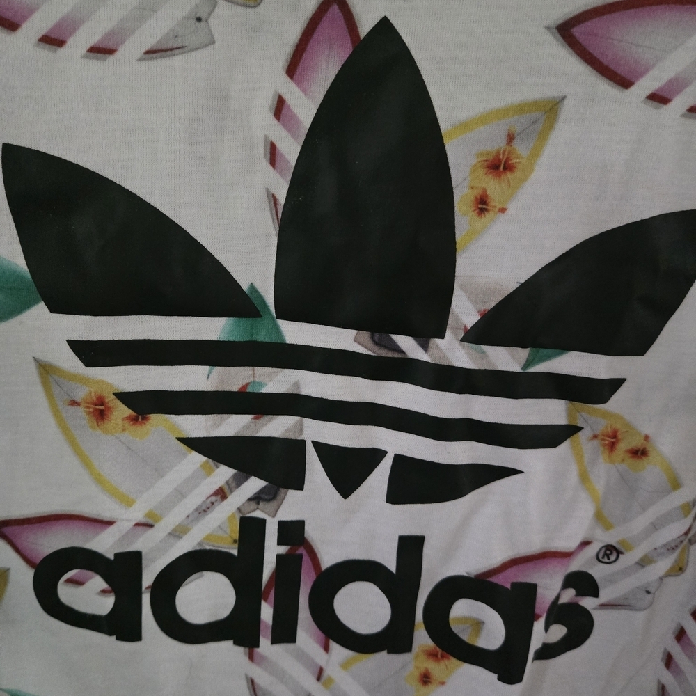 Adidas Pharrell Williams White T-Shirt - Picture 7 of 7